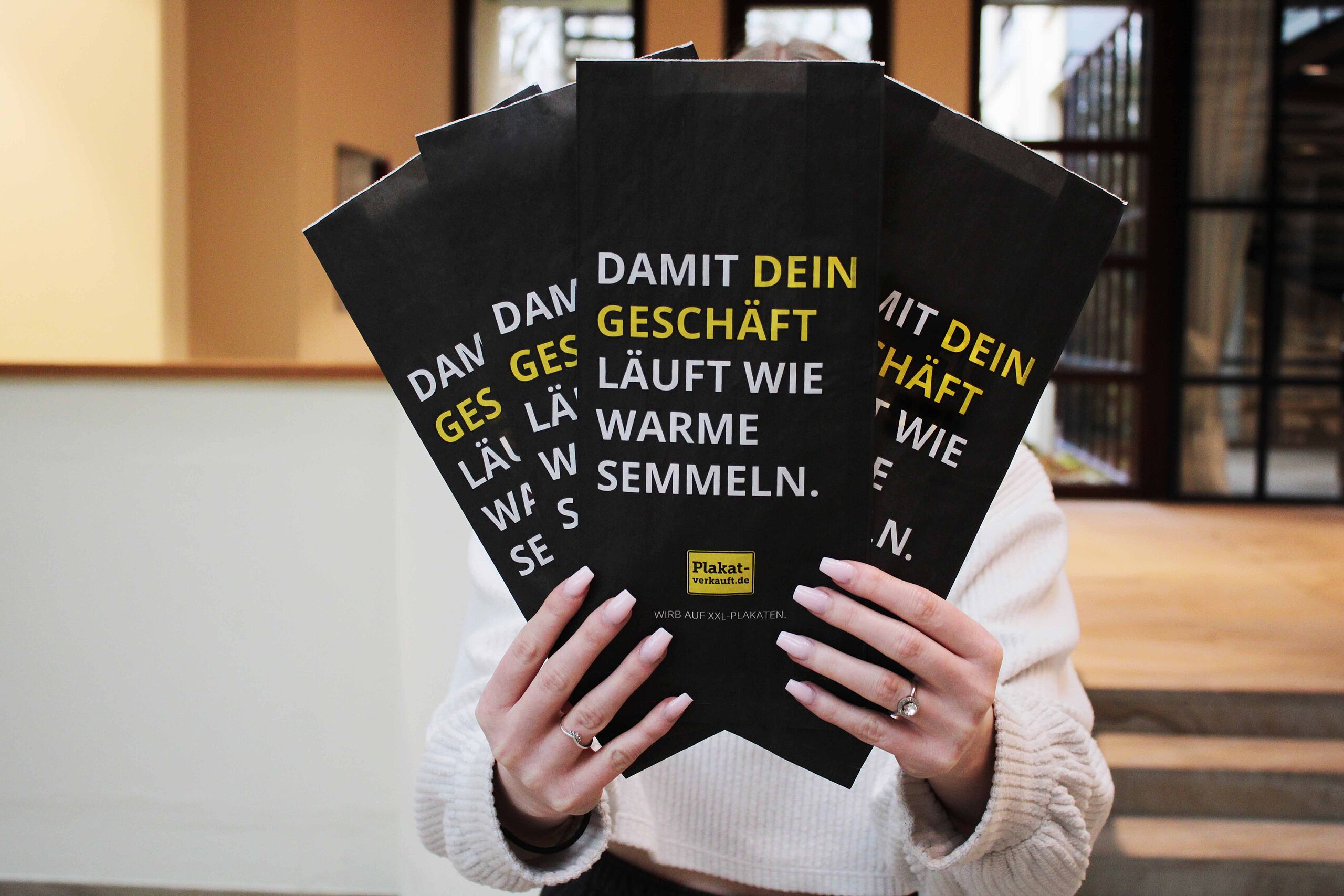 Ein ganzer Stapel Reichweite – Werbewirkung auf Brötchentüten